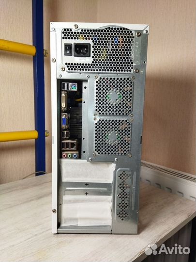 Компьютер в полном комплекте для дома и офиса