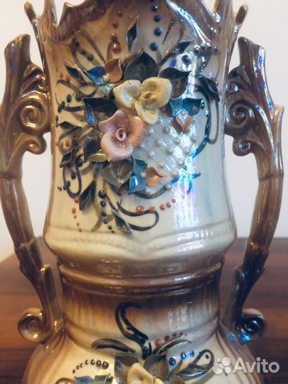 Вазы с лепниной