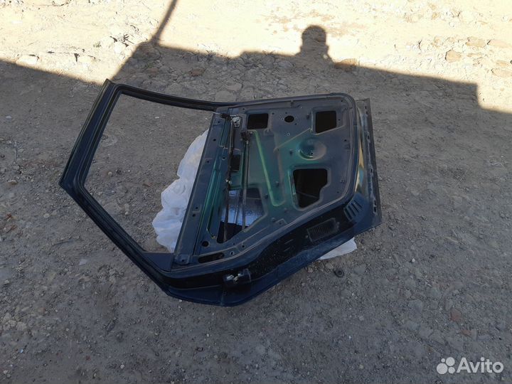 Дверь задняя левая ваз 2110