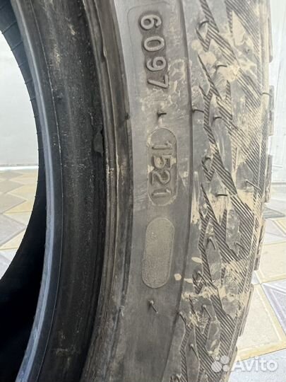 Nokian Tyres Hakkapeliitta 9 235/45 R18