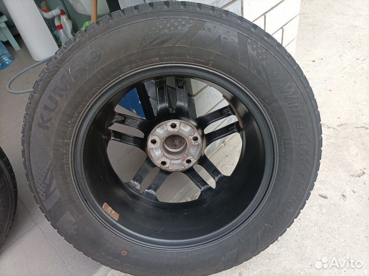 R16 Kumho WinterCraft ice Wi31+ 205/65, PCD 5x114.3 DIA 67.1