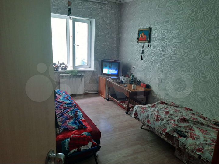 Комната 15 м² в 3-к., 1/1 эт.