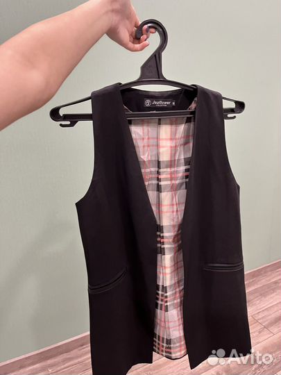 Жилетка женская