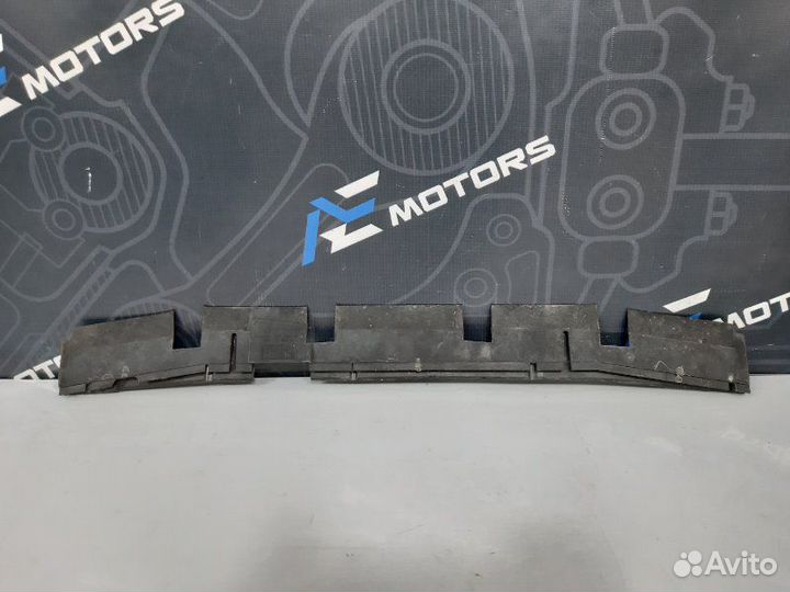 Воздуховод радиатора правый Audi A6 C5 ASN 2004