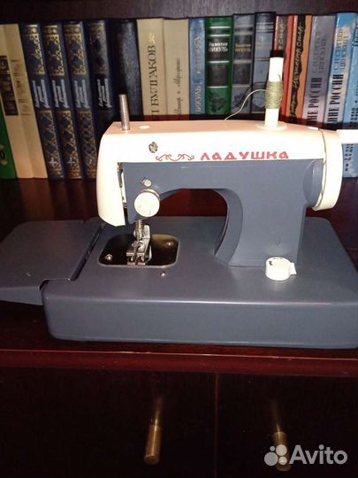 Швейная машина