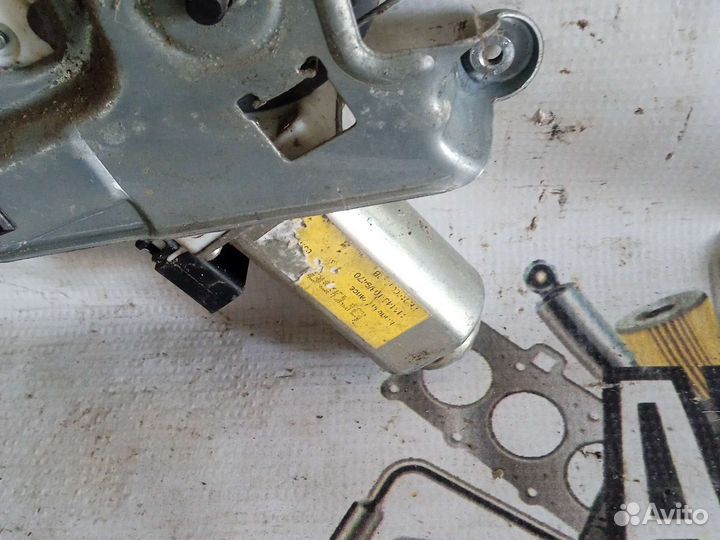 Стеклоподъемник передний правый Ford focus 1