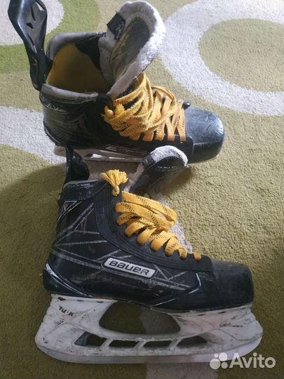Хоккейные коньки bauer