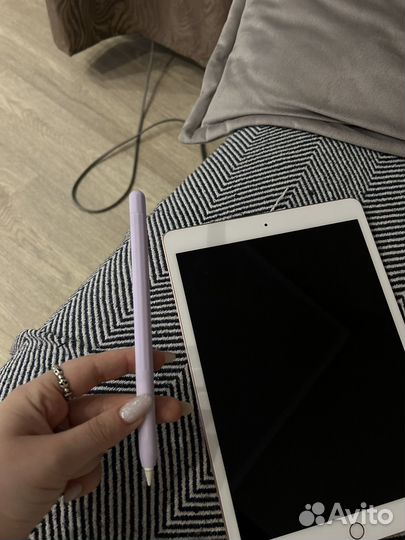 iPad 8 поколения и apple pencil