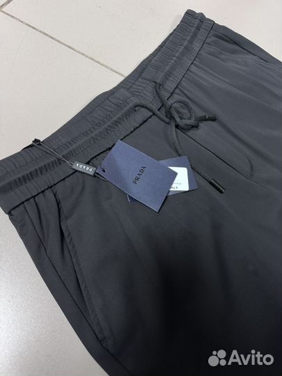 Спортивные штаны Prada