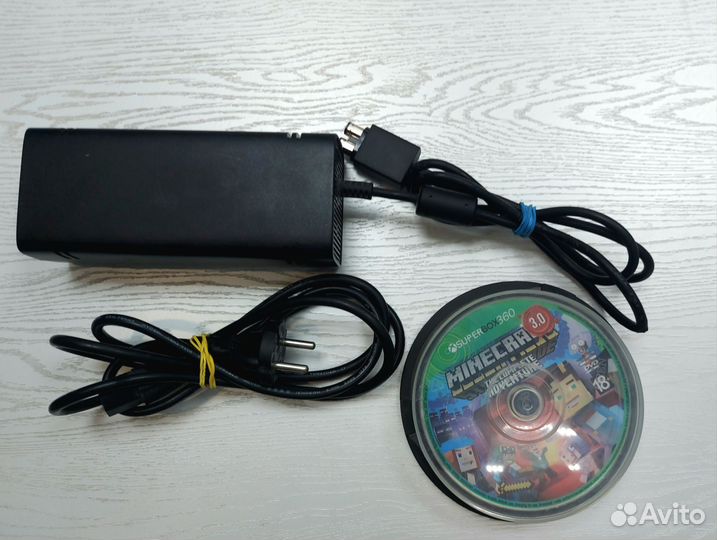 Xbox 360 (S)
