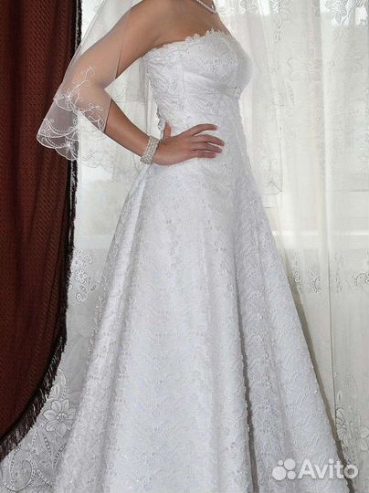 Свадебное платье