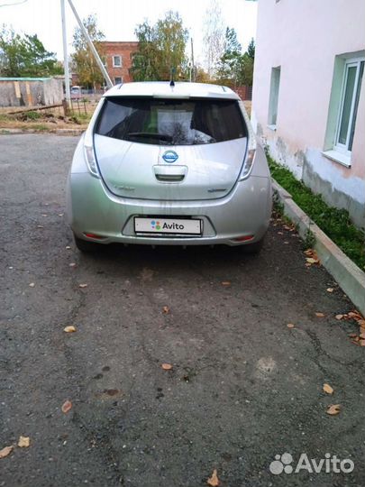 Nissan Leaf AT, 2011, 60 000 км