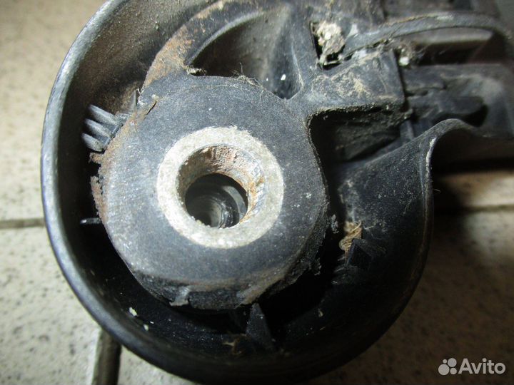 Поводок стеклоочистителя заднего Audi Q7 (4L) 200