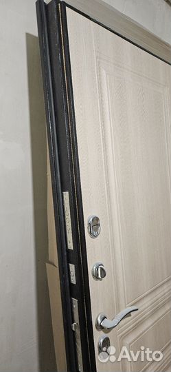 Дверь входная с терморазрывом бу