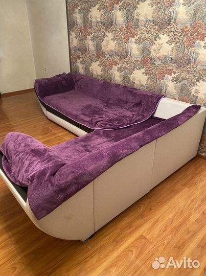 Диван