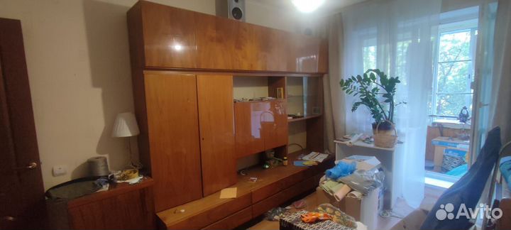 Стенка в гостиную ретро