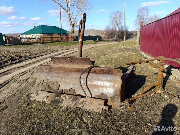 Лопата с брусом, навеской на дт75