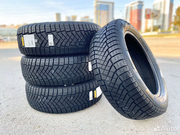 Pirelli Ice Zero FR 255/45 R20 105H