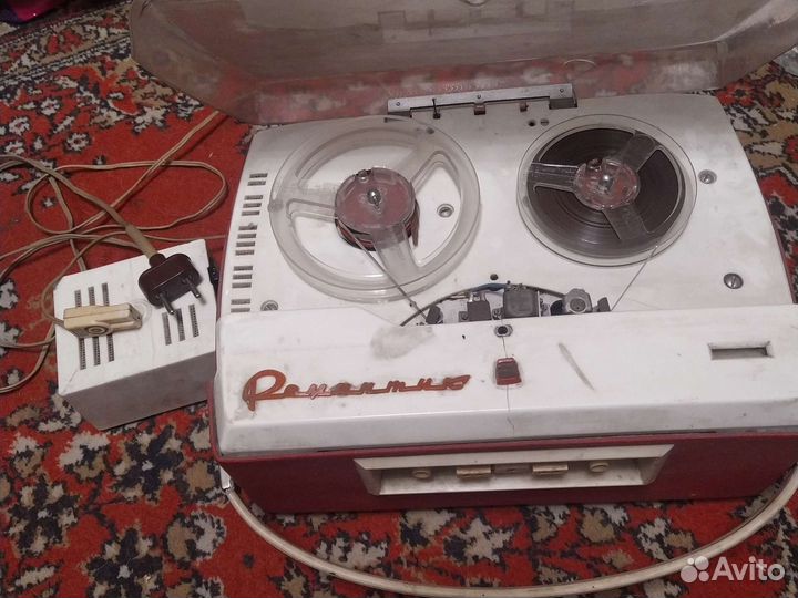Катушечный магнитофон романтик 1962г