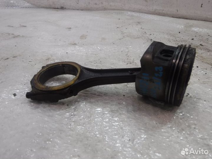 Поршень с шатуном Шкода
