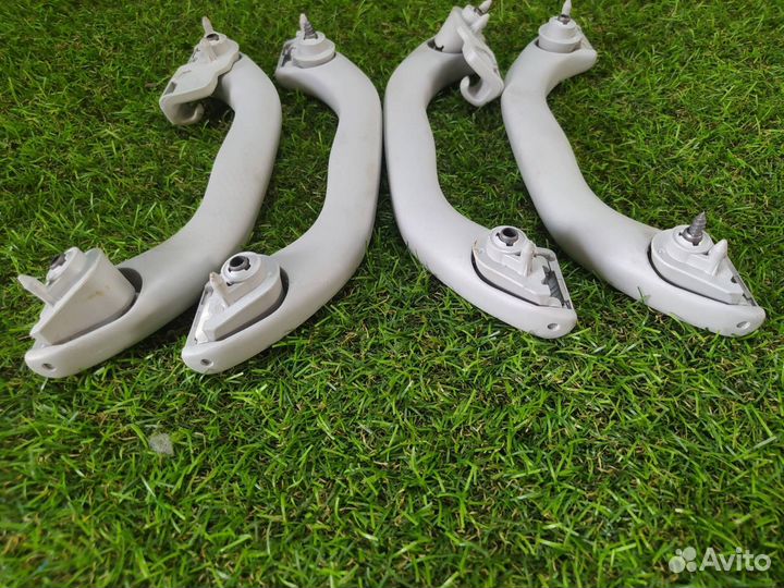 Ручки потолочные Volkswagen Passat седан AMX 2003