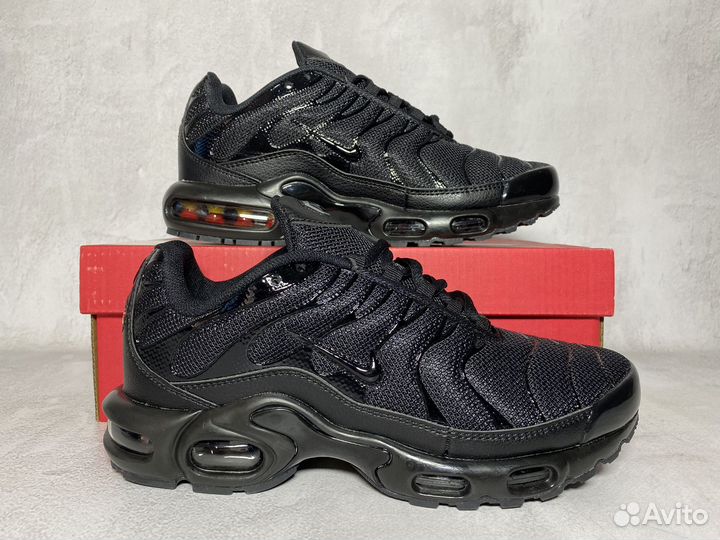 Кроссовки Nike Air Max Tn Plus