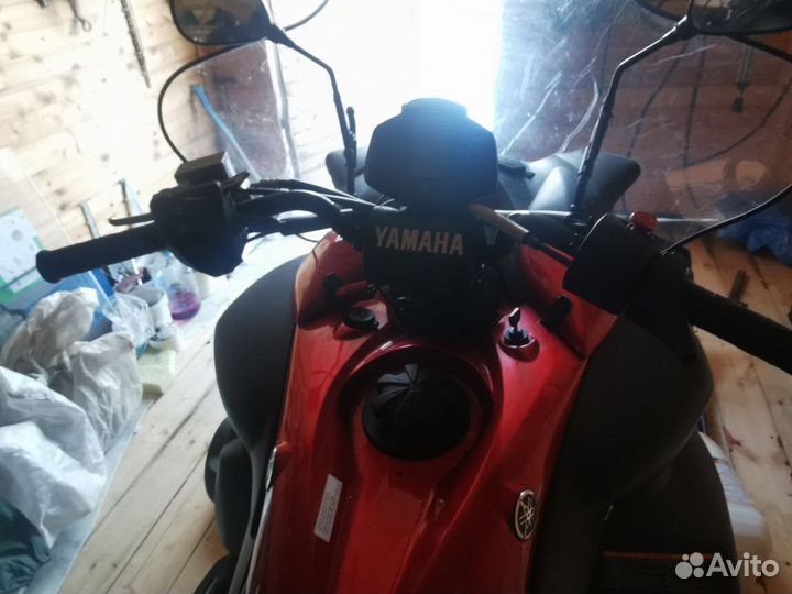 Продам снегоход Yamaha