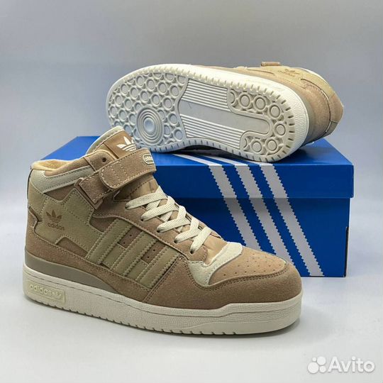 Кроссовки adidas зимние