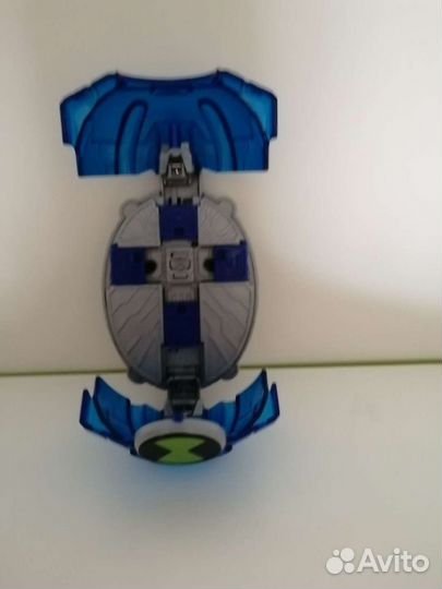 Капсула Бен Тен яйцо игрушка