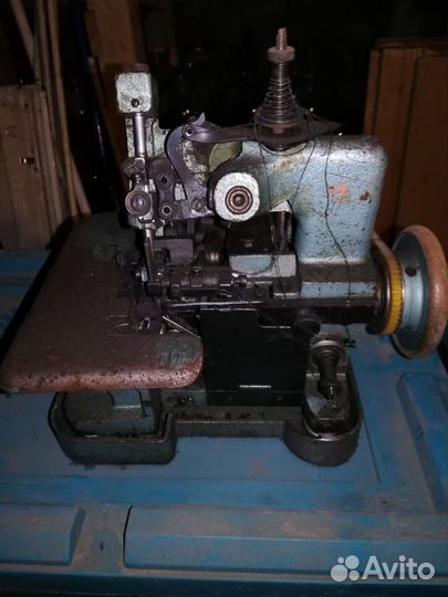 Оверлок для швейной машины