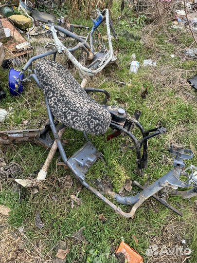 Пластик suzuki lets