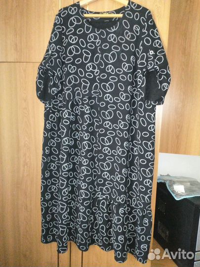 Платья женские 64-66размер