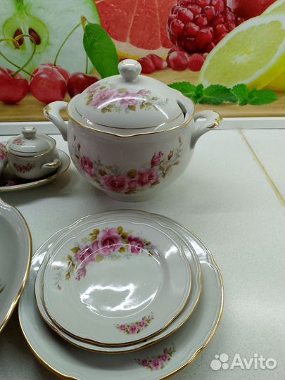 Сервиз столовый