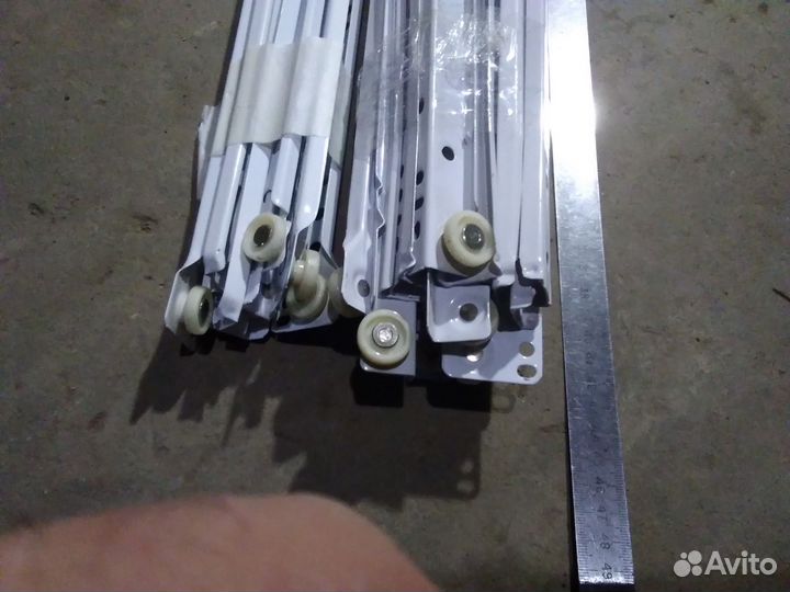 Направляющие для выдвижных ящиков