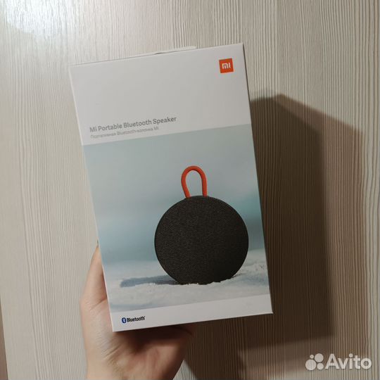 Колонка Xiaomi Mi Portable Bluetooth Speaker