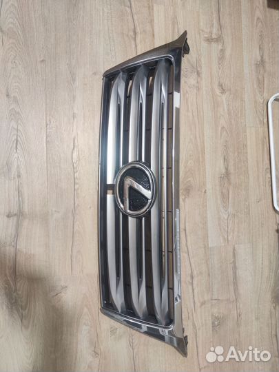 Решетка радиатора Lexus GX 460
