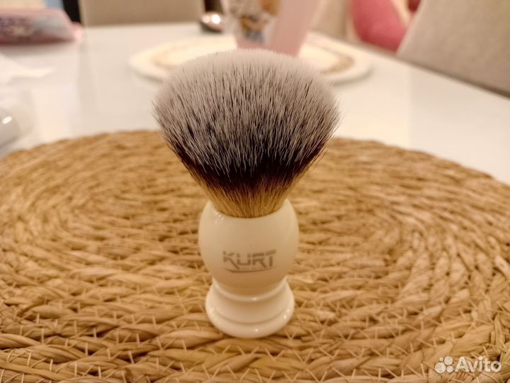 Для бритья помазок Kurt, крем Nivea, Cli