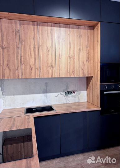 Кухонный гарнитур угловой на заказ от фабрики