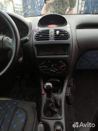 Peugeot 206 1.1 МТ, 2002, 144 436 км