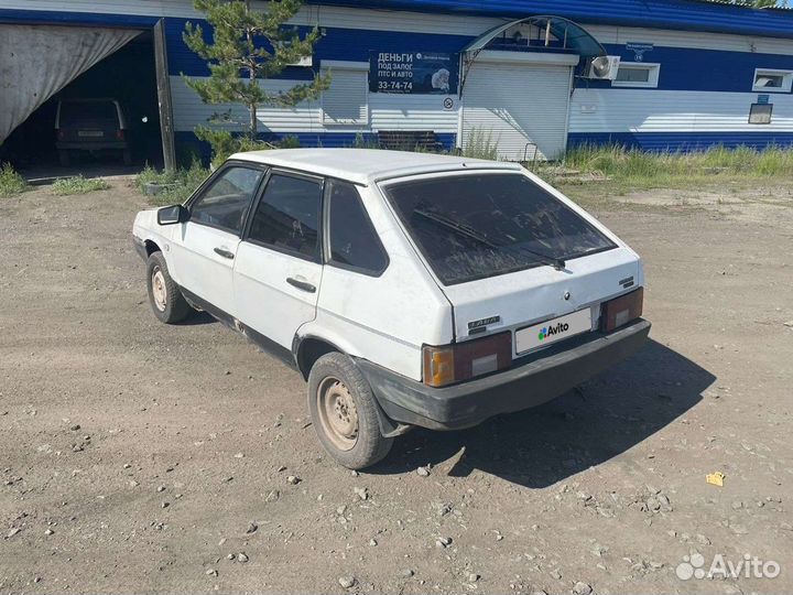 ВАЗ 2109 1.1 МТ, 1993, битый, 150 000 км