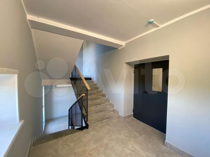 2-к. квартира, 61,8 м², 9/9 эт.
