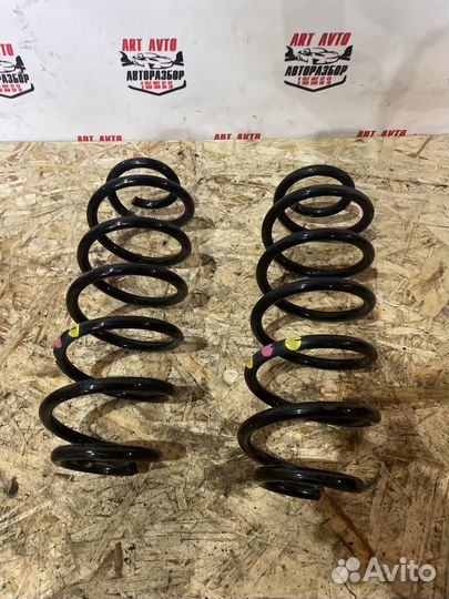 Пружина подвески задняя Toyota Corolla E180
