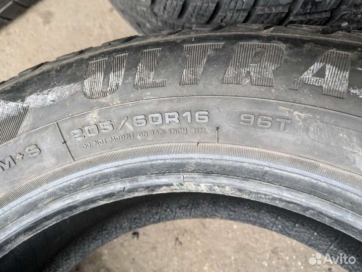 Goodyear Ultragrip Ice Arctic 205/60 R16