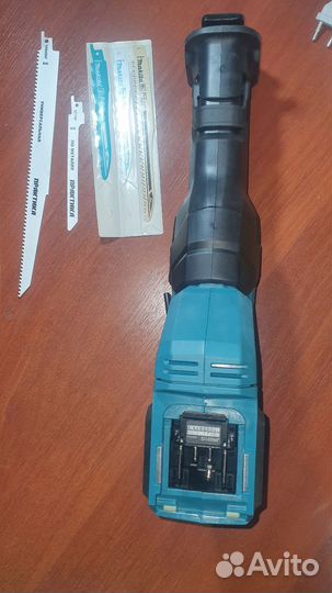 Сабельная пила Makita XGT JR001GZ 40 v