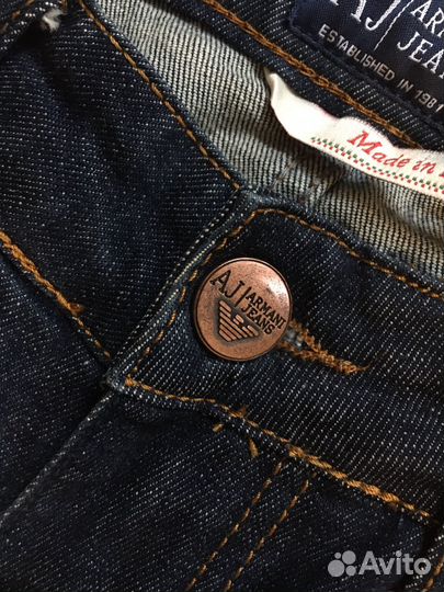 Джинсы armani