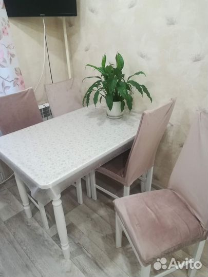 Кухонный стол