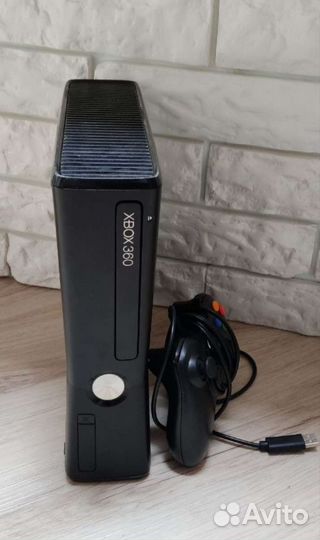 Xbox 360 Slim 4gb