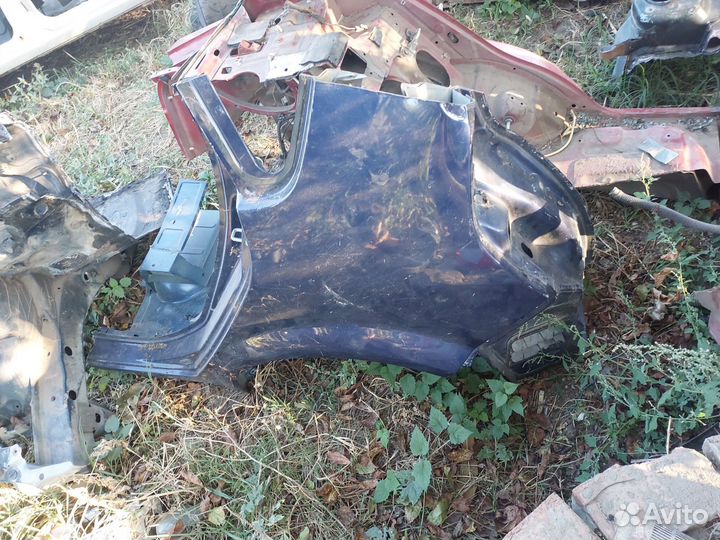 Крыло заднее левое Renault scenic