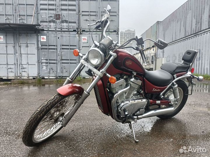 Suzuki Intruder VS 400