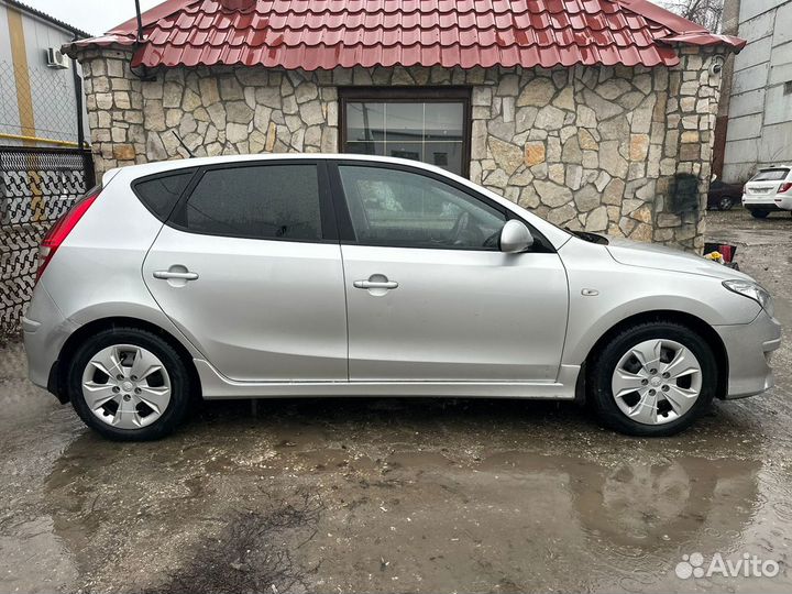 Hyundai i30 1.6 МТ, 2011, 121 000 км